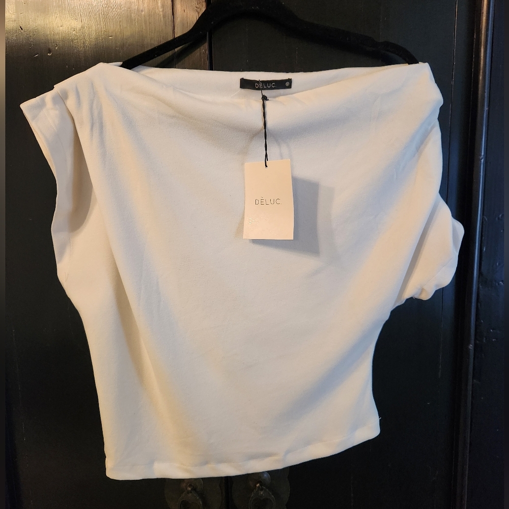 NEW DELUC Janis Top, Asymmetric Off The Shoulder Top, Cropped, Off White Sz Med